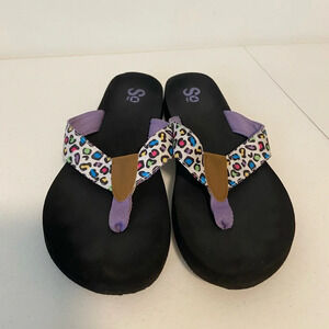 EUC | SO‎ women’s rainbow leopard print chunky flip flops — size 9.5